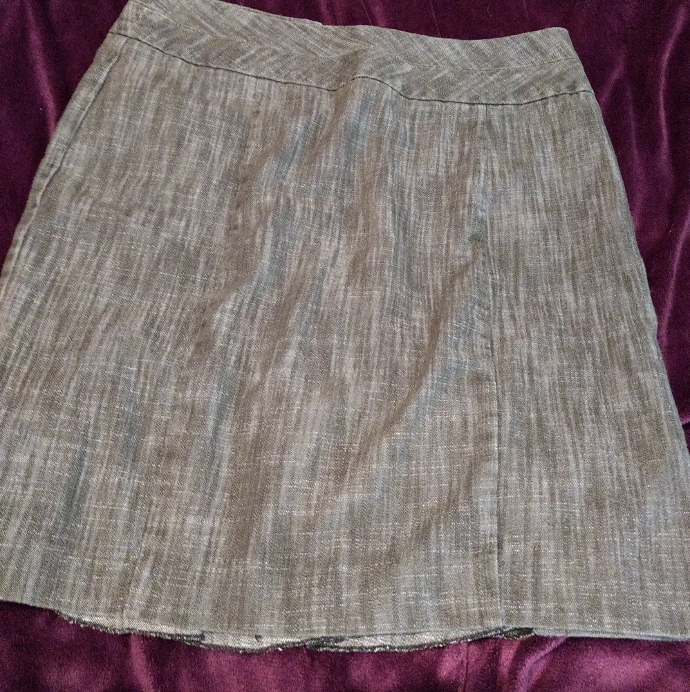 A Byer pencil skirt
